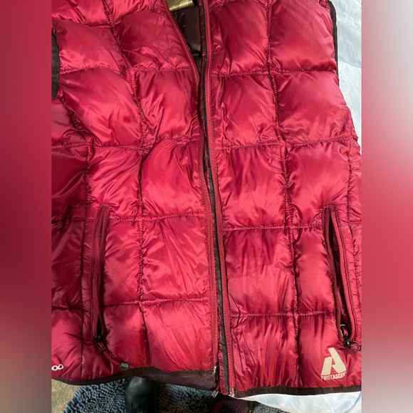 EUC Eddie Bauer First Ascent EB800 Whittaker Mountaineering Down Vest, Size L - Picture 5 of 9